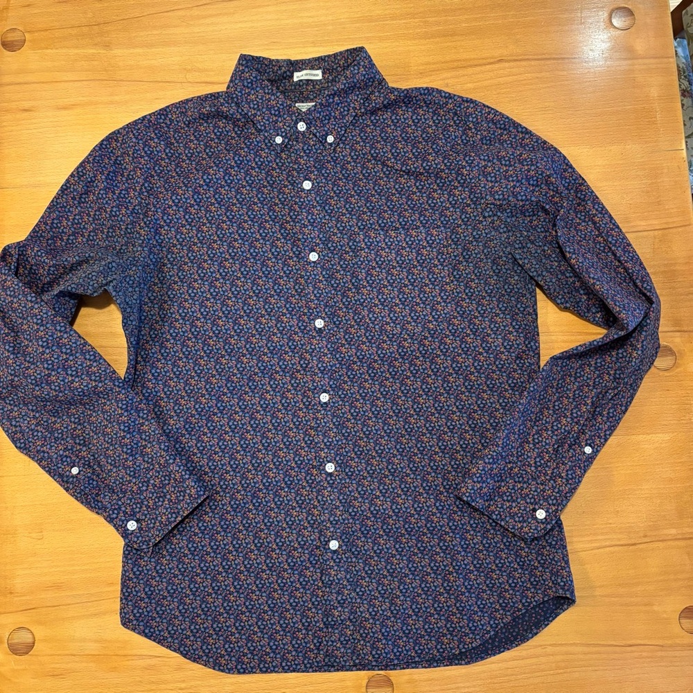 J Crew Men’s button down - M Slim untucked
